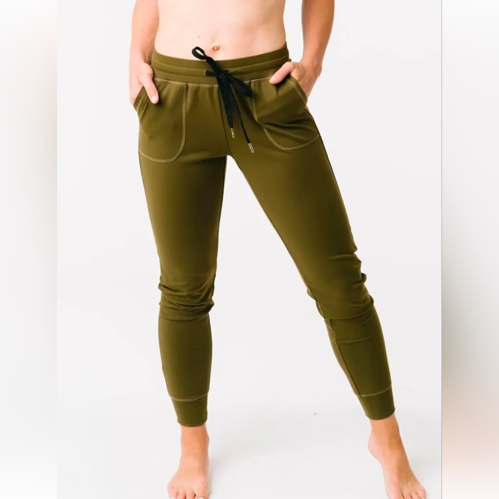 Zyia Olive Unwind Joggers